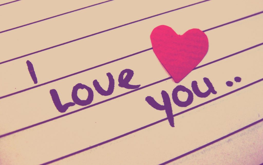 I Love You - written on lined paper - Wallpaper Background