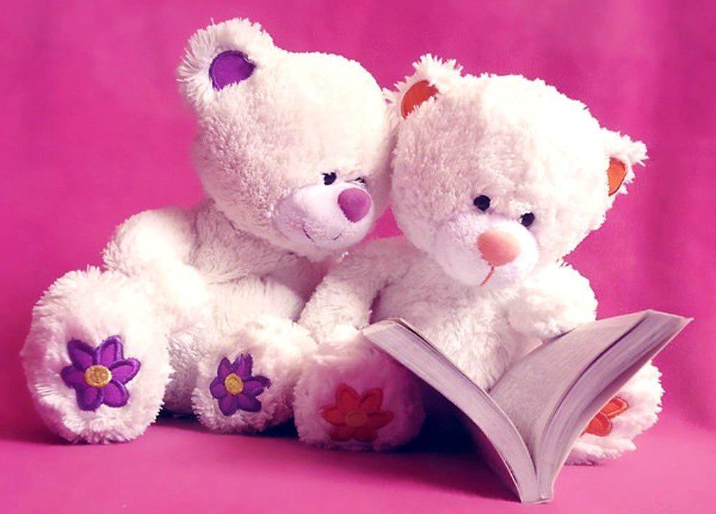 Teddy Bears Reading - Cute Wallpaper